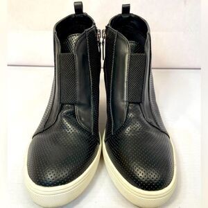 Black Slip-On Wedge Bootie Faux Leather Size 9